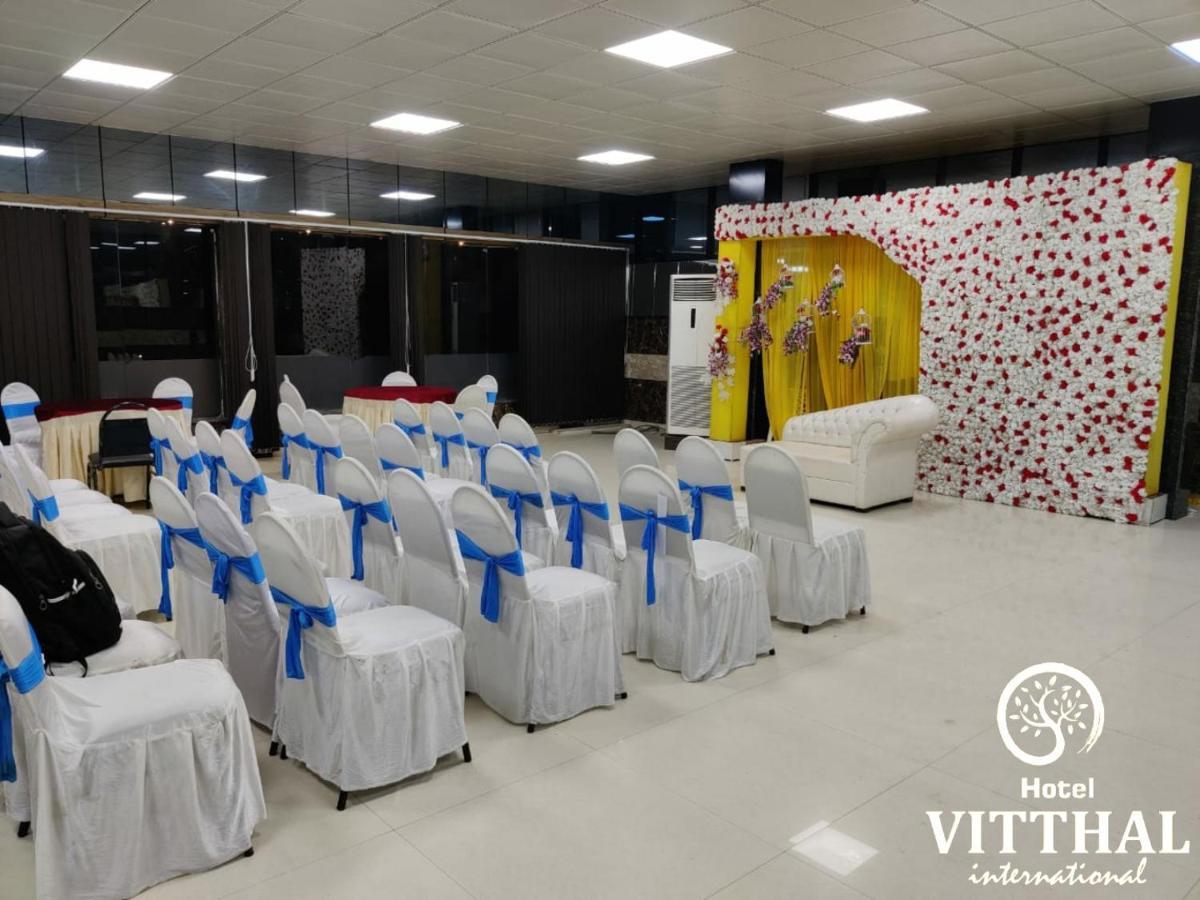 Hotel Vitthal International, Prayagraj Allāhābād Junction Buitenkant foto