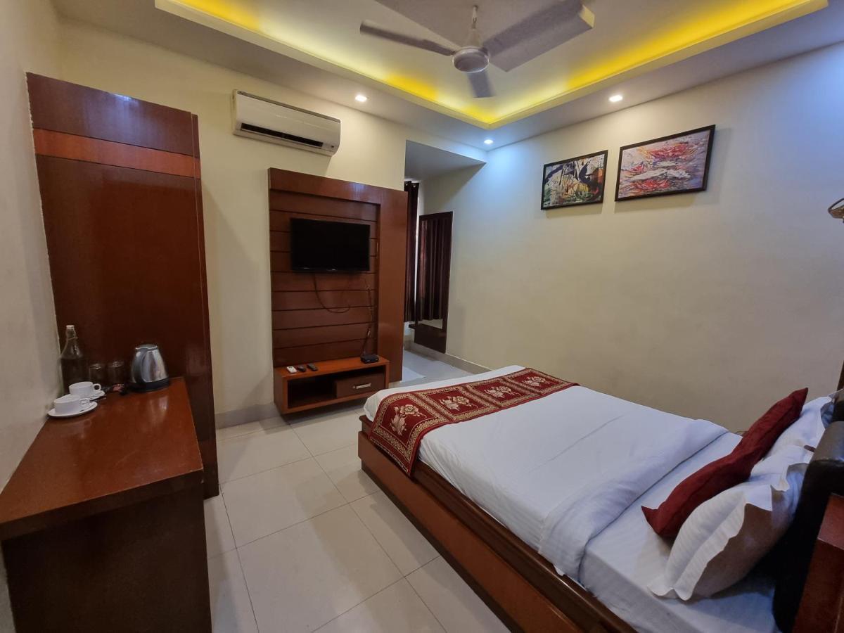Hotel Vitthal International, Prayagraj Allāhābād Junction Buitenkant foto