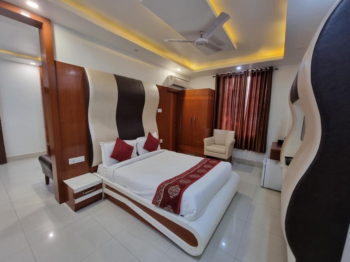 Hotel Vitthal International, Prayagraj Allāhābād Junction Buitenkant foto