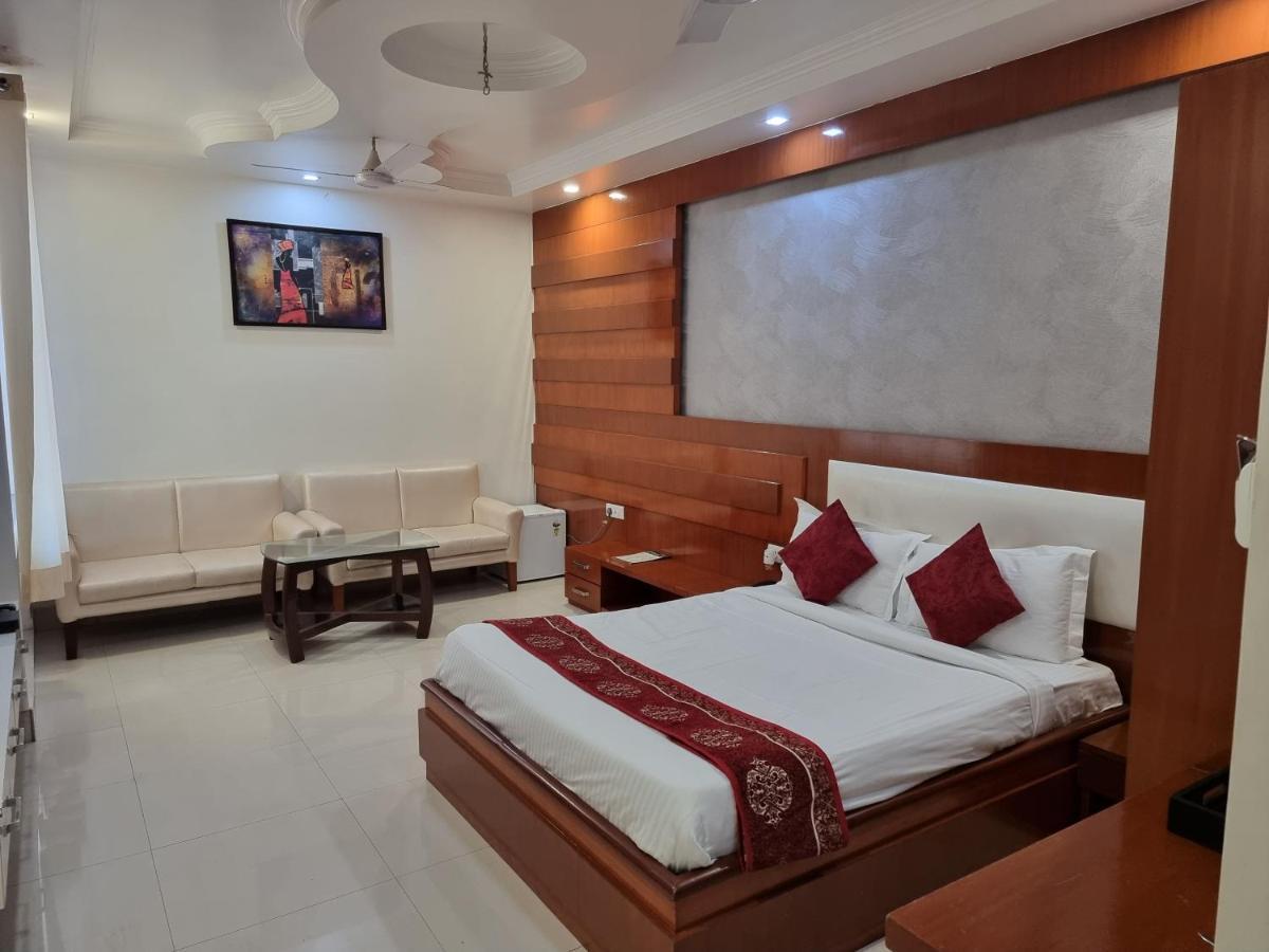 Hotel Vitthal International, Prayagraj Allāhābād Junction Buitenkant foto