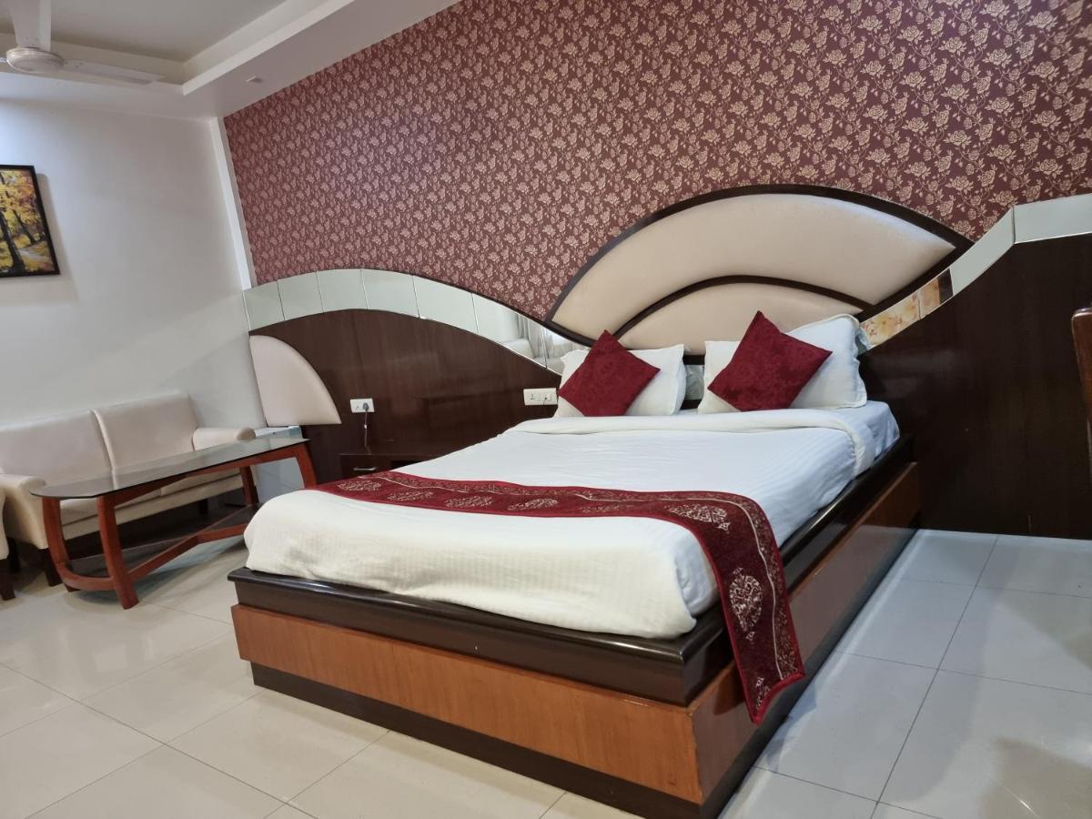 Hotel Vitthal International, Prayagraj Allāhābād Junction Buitenkant foto