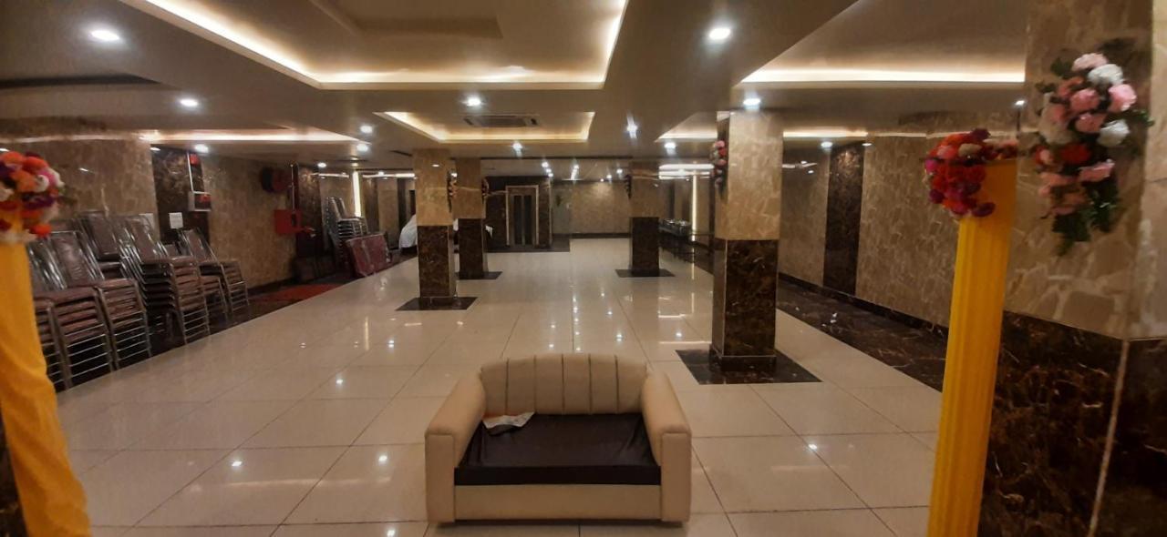 Hotel Vitthal International, Prayagraj Allāhābād Junction Buitenkant foto